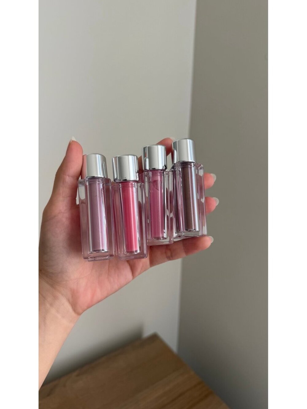 Bundle of entropy glosses